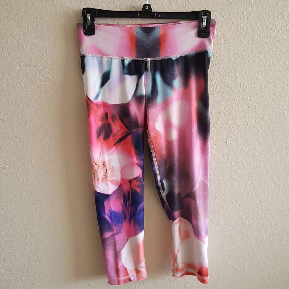 Live Love Dream (Aeropostale) Floral leggings